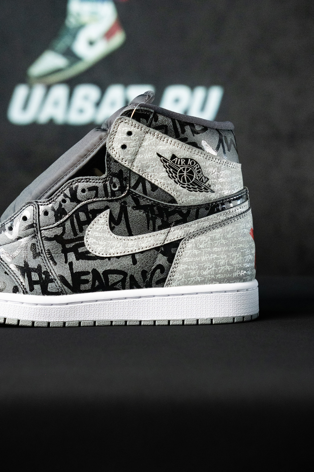 AIR JORDAN 1 HIGH OG 'REBELLIONAIRE'