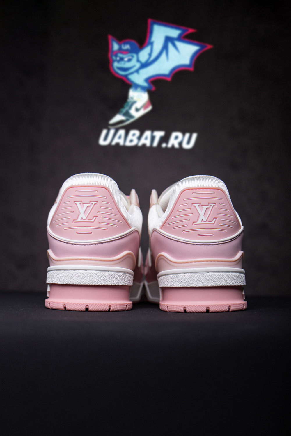 Louis Vuitton Trainer Pink Rose
