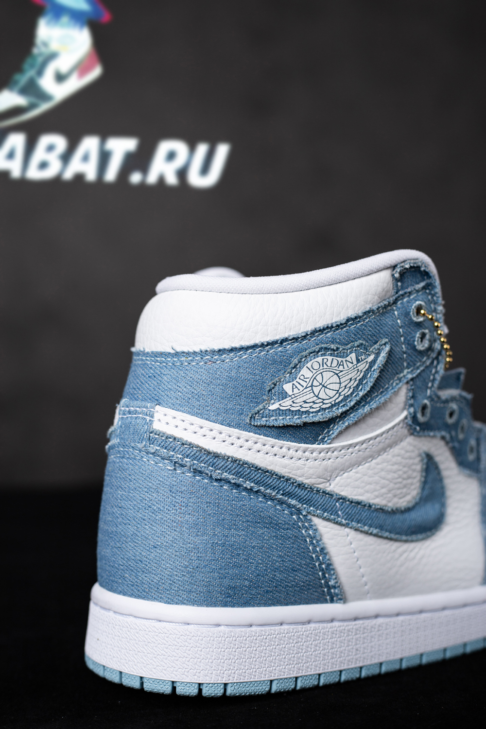 AIR JORDAN 1 HIGH OG 'DENIM'