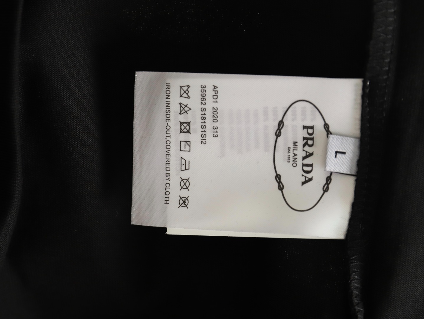 Prada Classic Anchor Triangle Print Round Neck T-Shirt TSK1