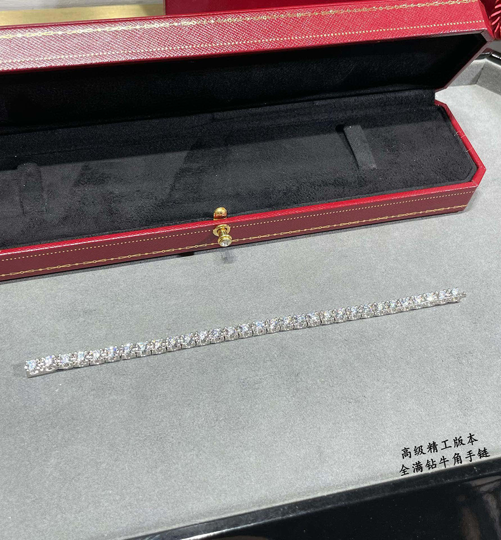 Cartier full diamond horn bracelet A0285