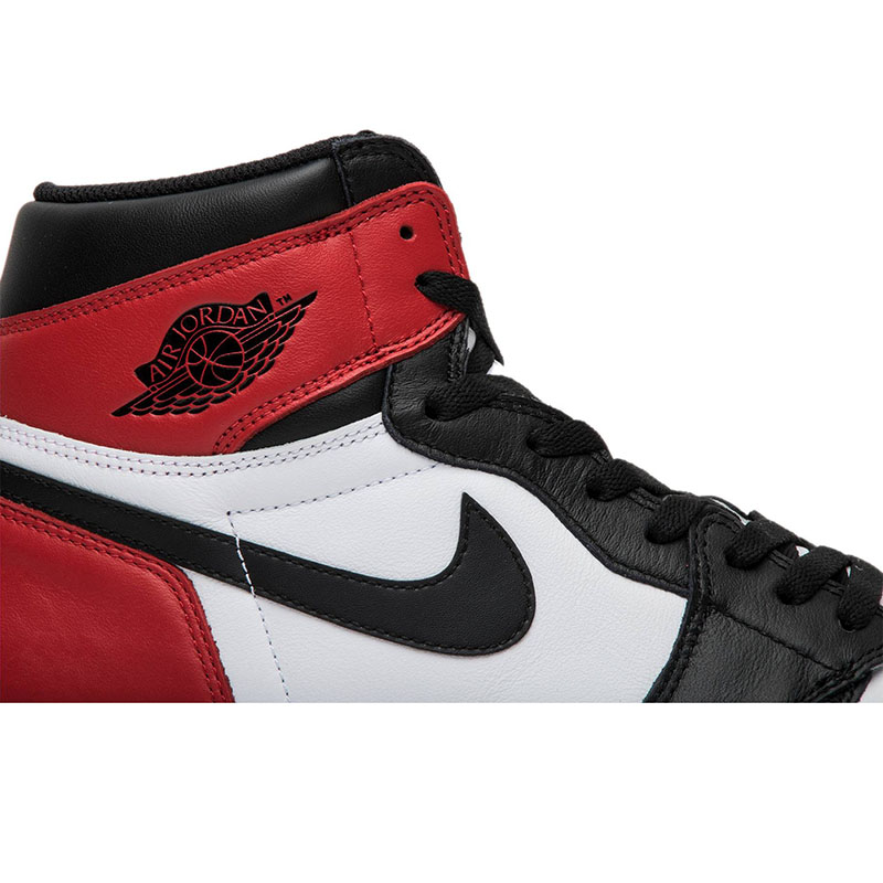 AIR JORDAN 1 RETRO HIGH OG 'BLACK TOE' 2016