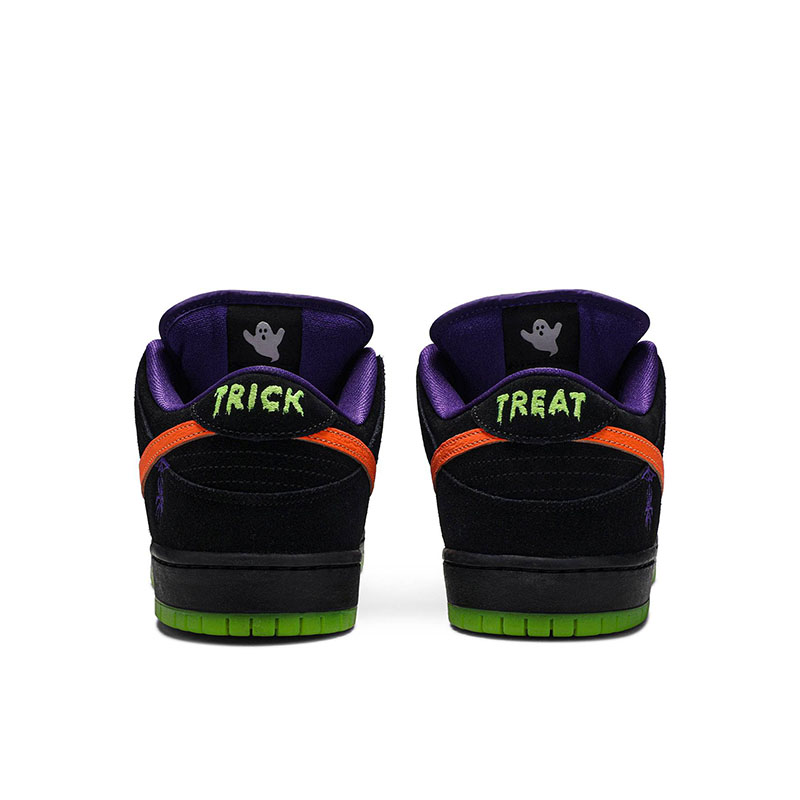 DUNK LOW SB 'NIGHT OF MISCHIEF'