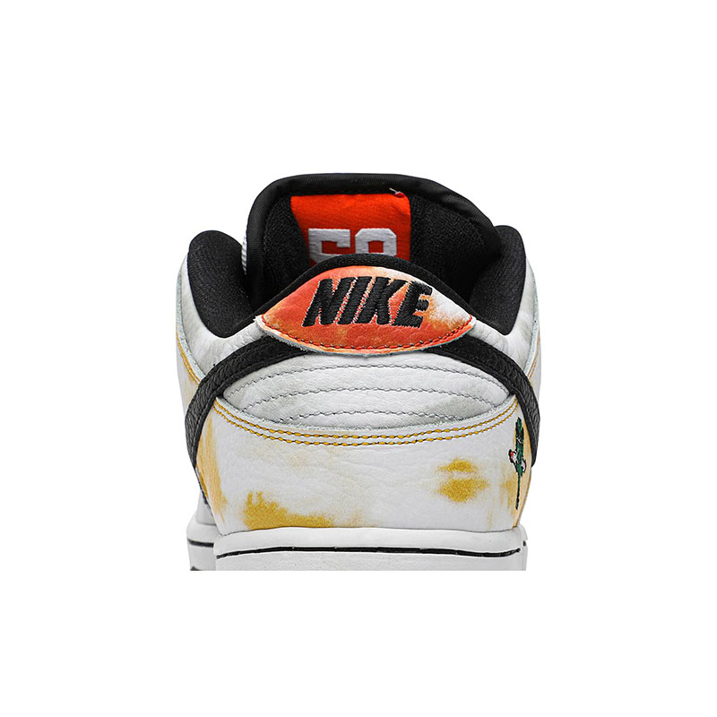 DUNK SB LOW 'TIE-DYE RAYGUN - WHITE'