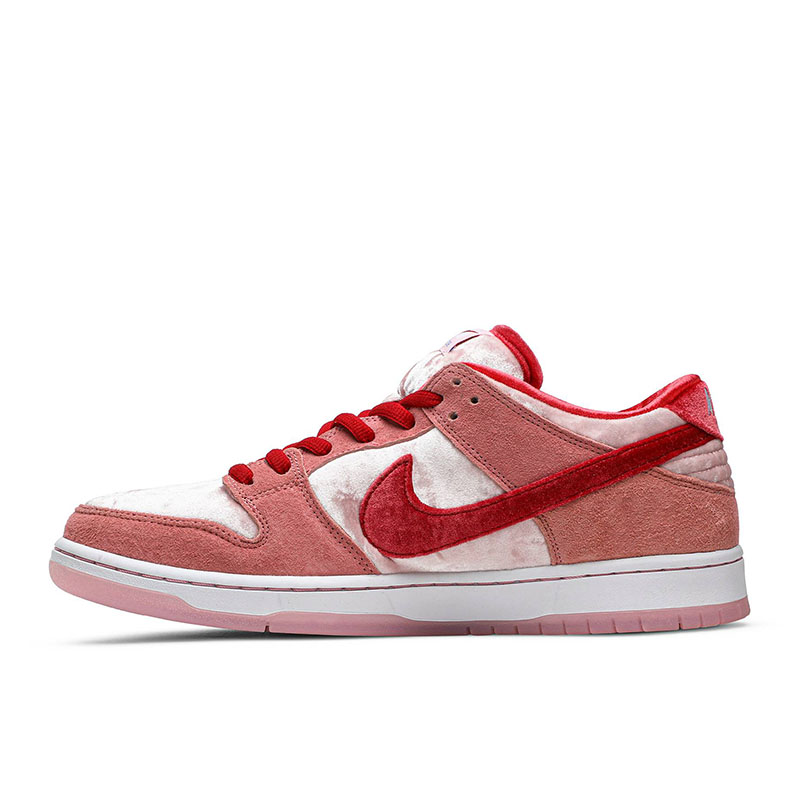 STRANGELOVE X DUNK LOW SB 'VALENTINE'S DAY'