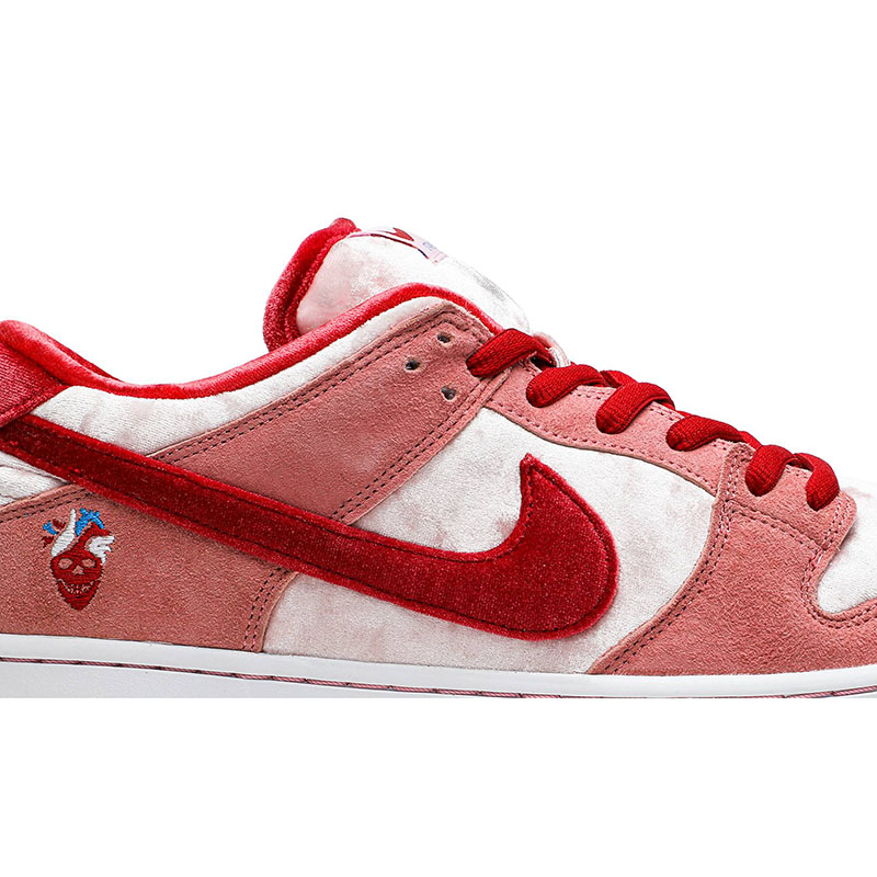 STRANGELOVE X DUNK LOW SB 'VALENTINE'S DAY'