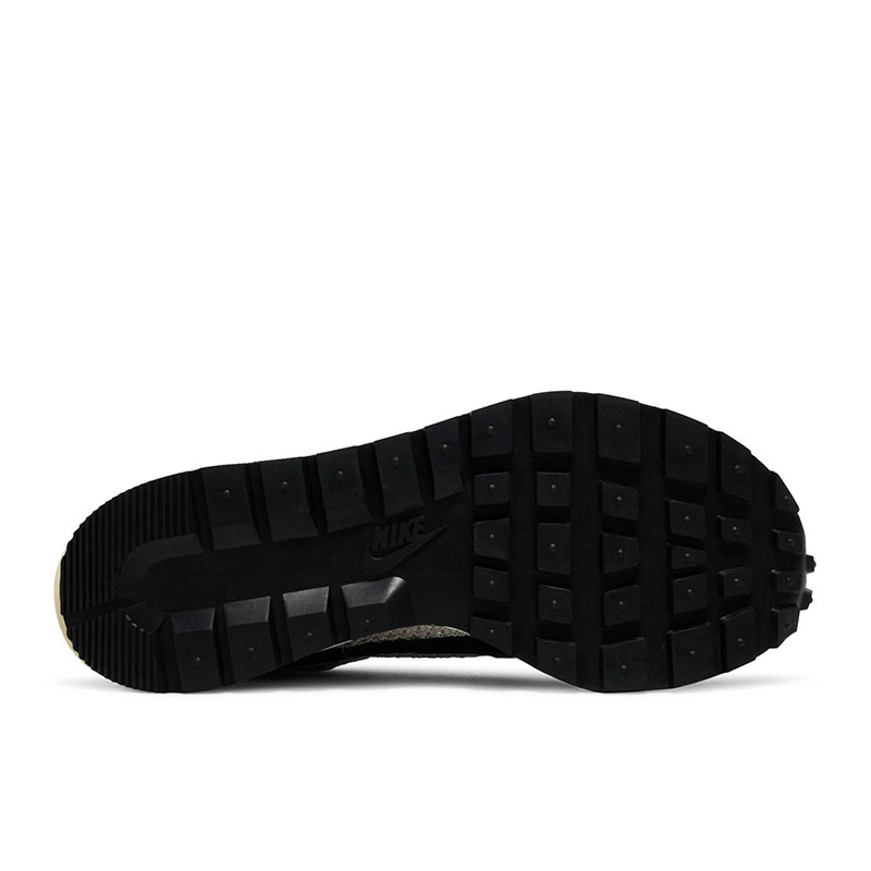 SACAI X VAPORWAFFLE SP 'STRING VILLAIN RED'