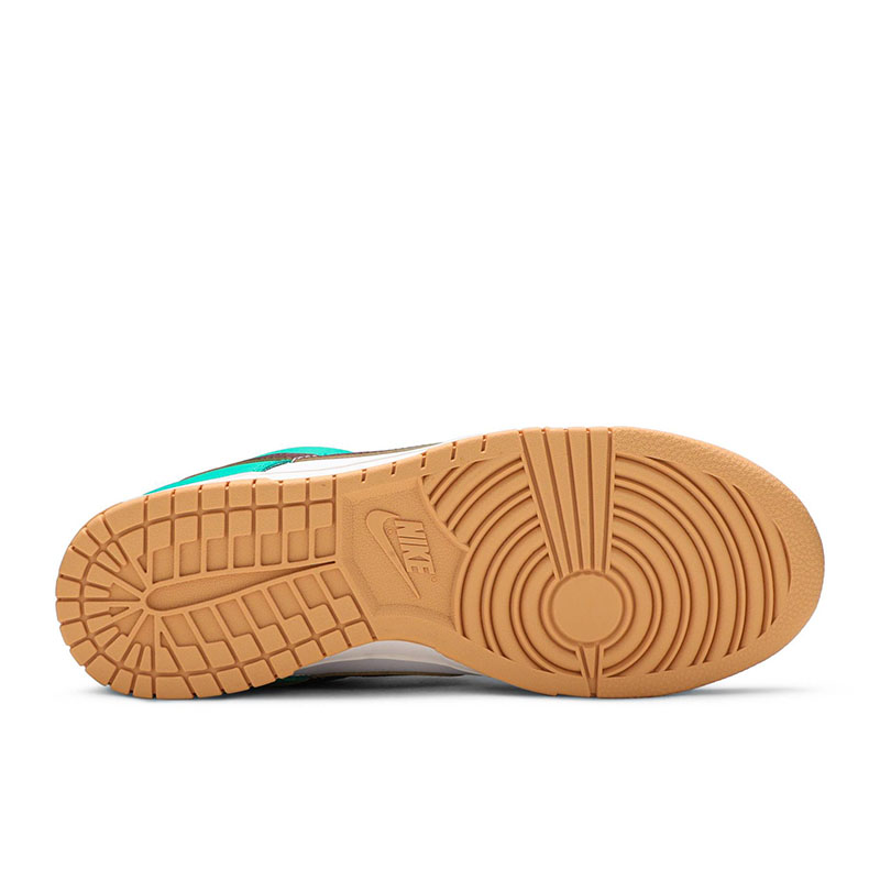DUNK LOW SE 'FREE.99 - WHITE'