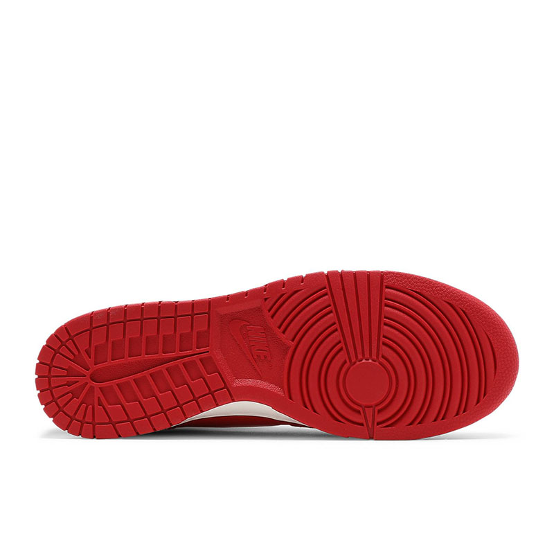 DUNK HIGH SE 'FIRST USE PACK - UNIVERSITY RED'
