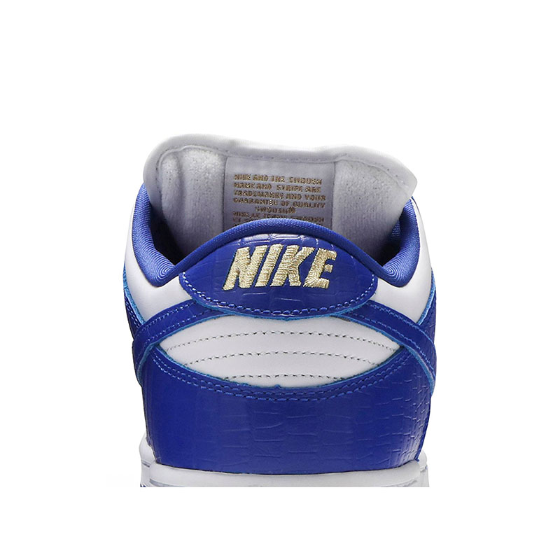 SUPREME X DUNK LOW OG SB QS 'HYPER ROYAL'