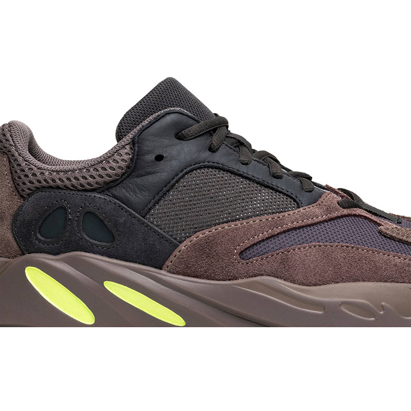 YEEZY BOOST 700 'MAUVE'