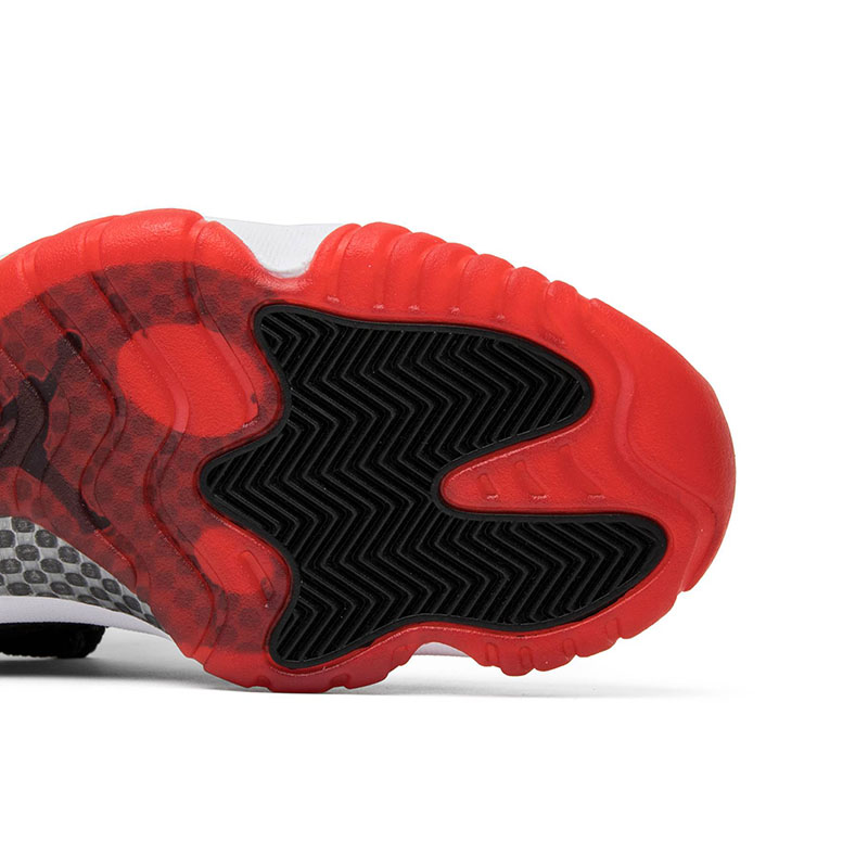 AIR JORDAN 11 RETRO LOW "BRED"