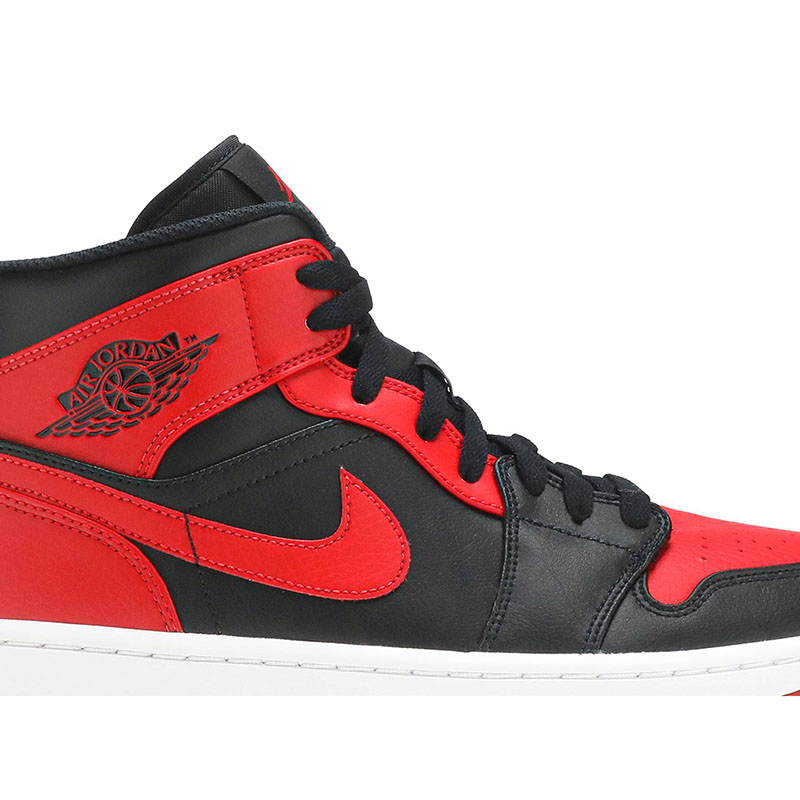 AIR JORDAN 1 MID 'BANNED'
