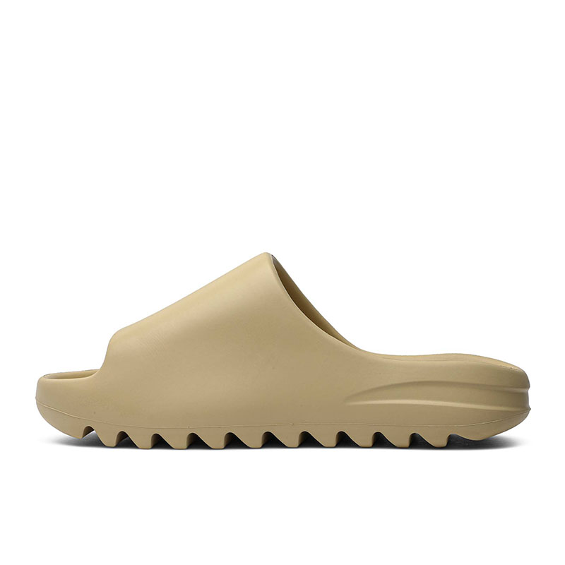 YEEZY SLIDES 'DESERT SAND'