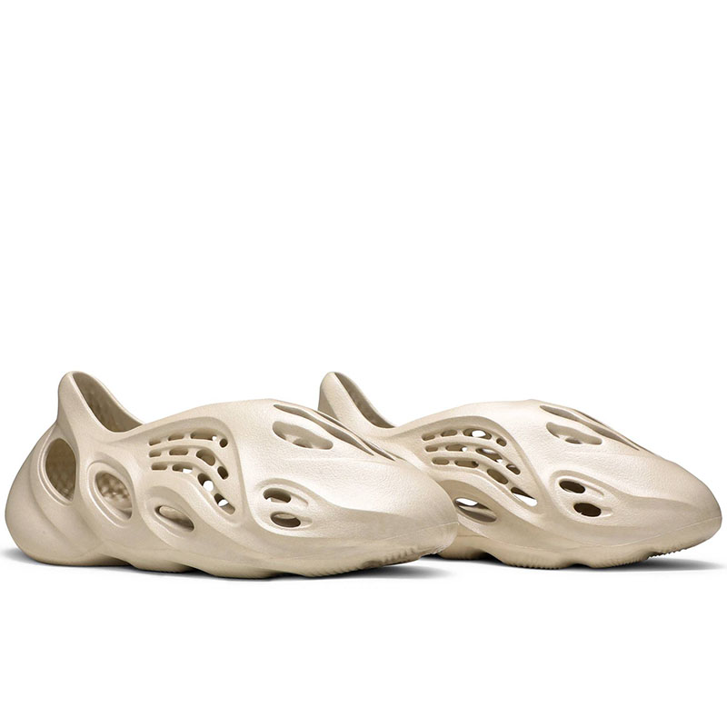 YEEZY FOAM RUNNER 'SAND'
