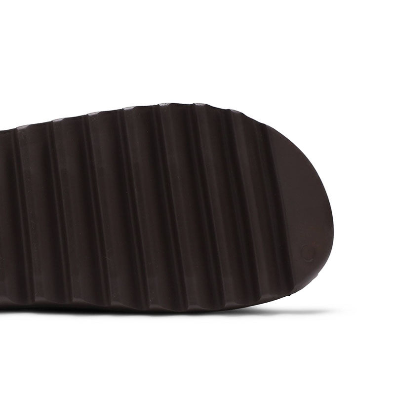 YEEZY SLIDES 'SOOT' 2021