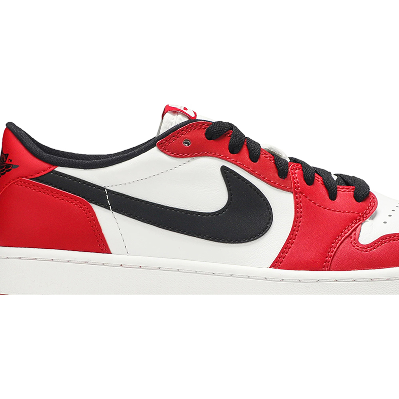 Air Jordan 1 Retro Low OG 'Chicago'