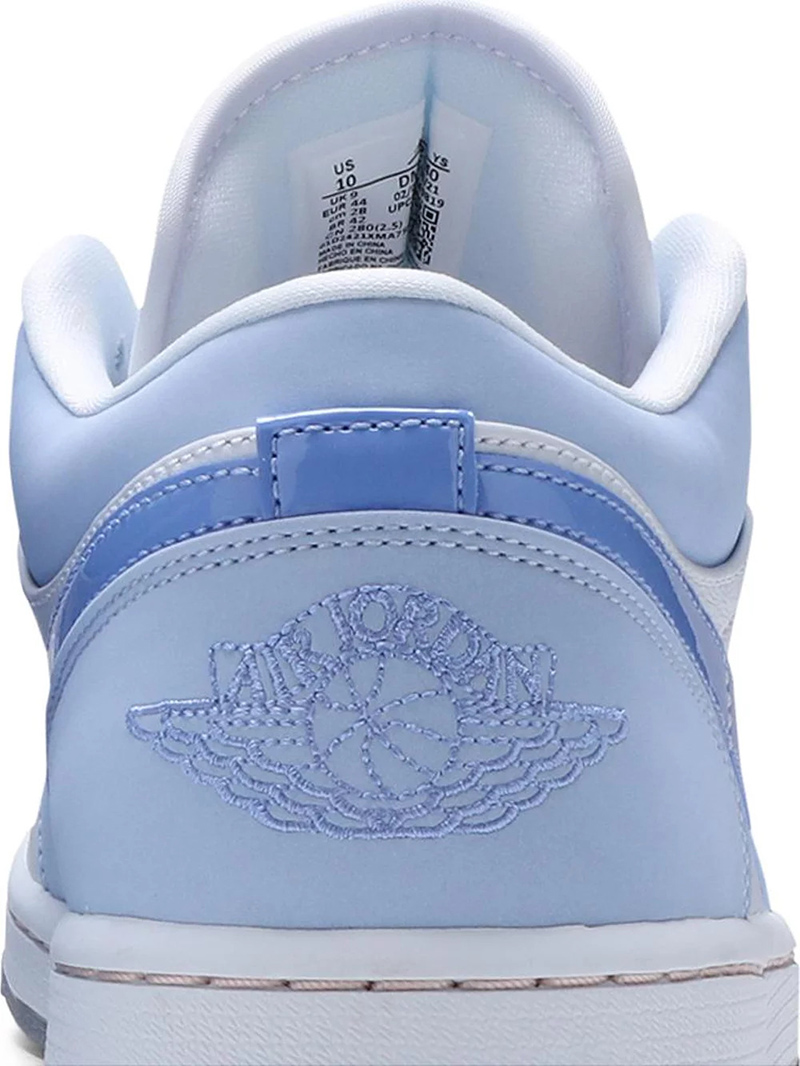 Air Jordan 1 Low SE 'Mighty Swooshers'