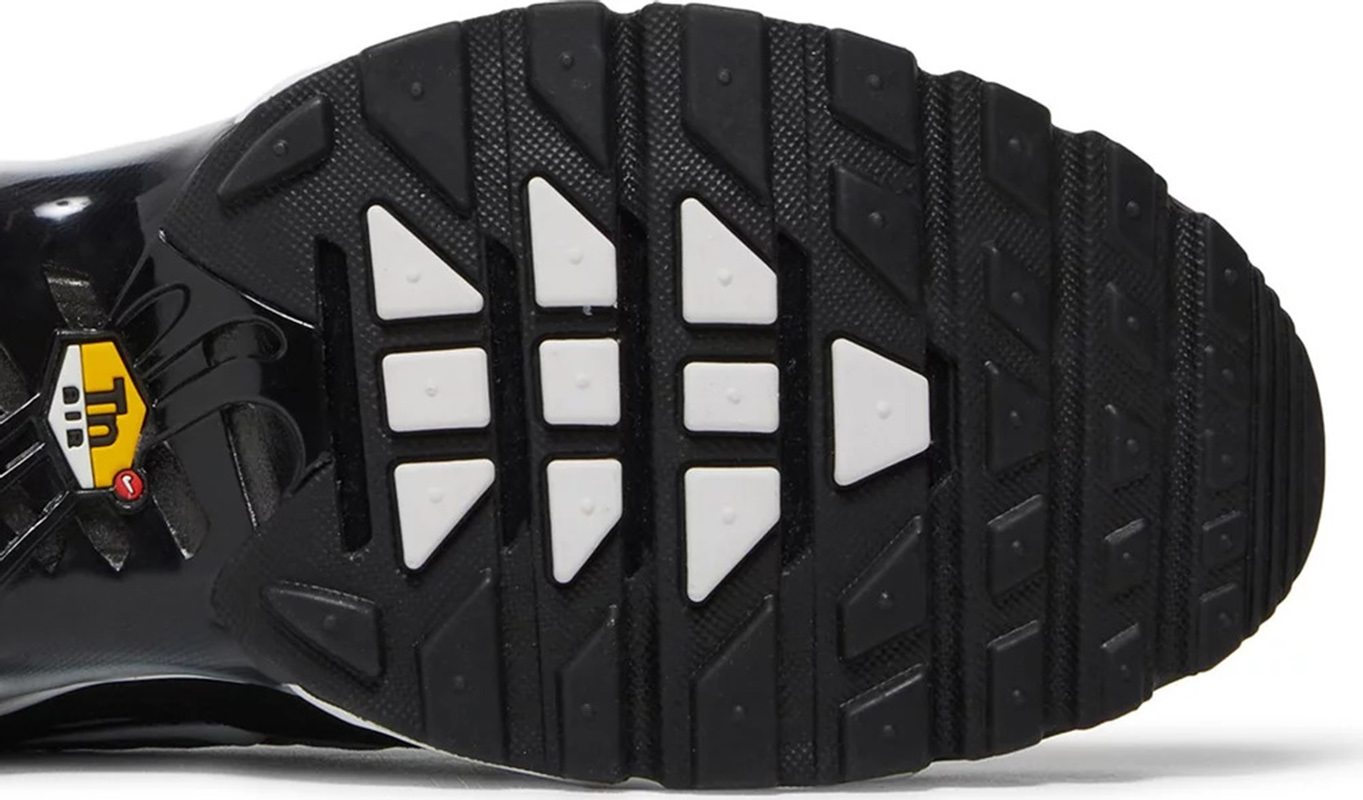 Air Max Plus 'Black Metallic Silver'