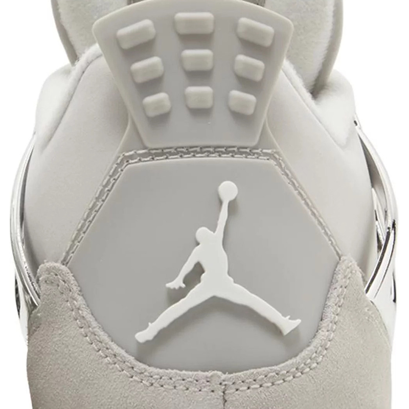 Air Jordan 4 Retro 'Frozen Moments'