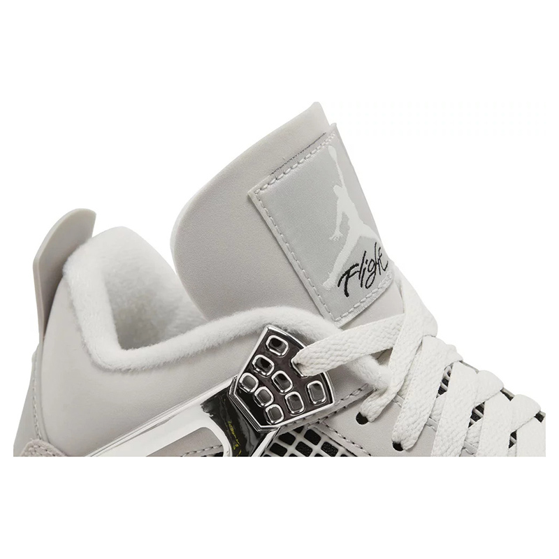 Air Jordan 4 Retro 'Frozen Moments'
