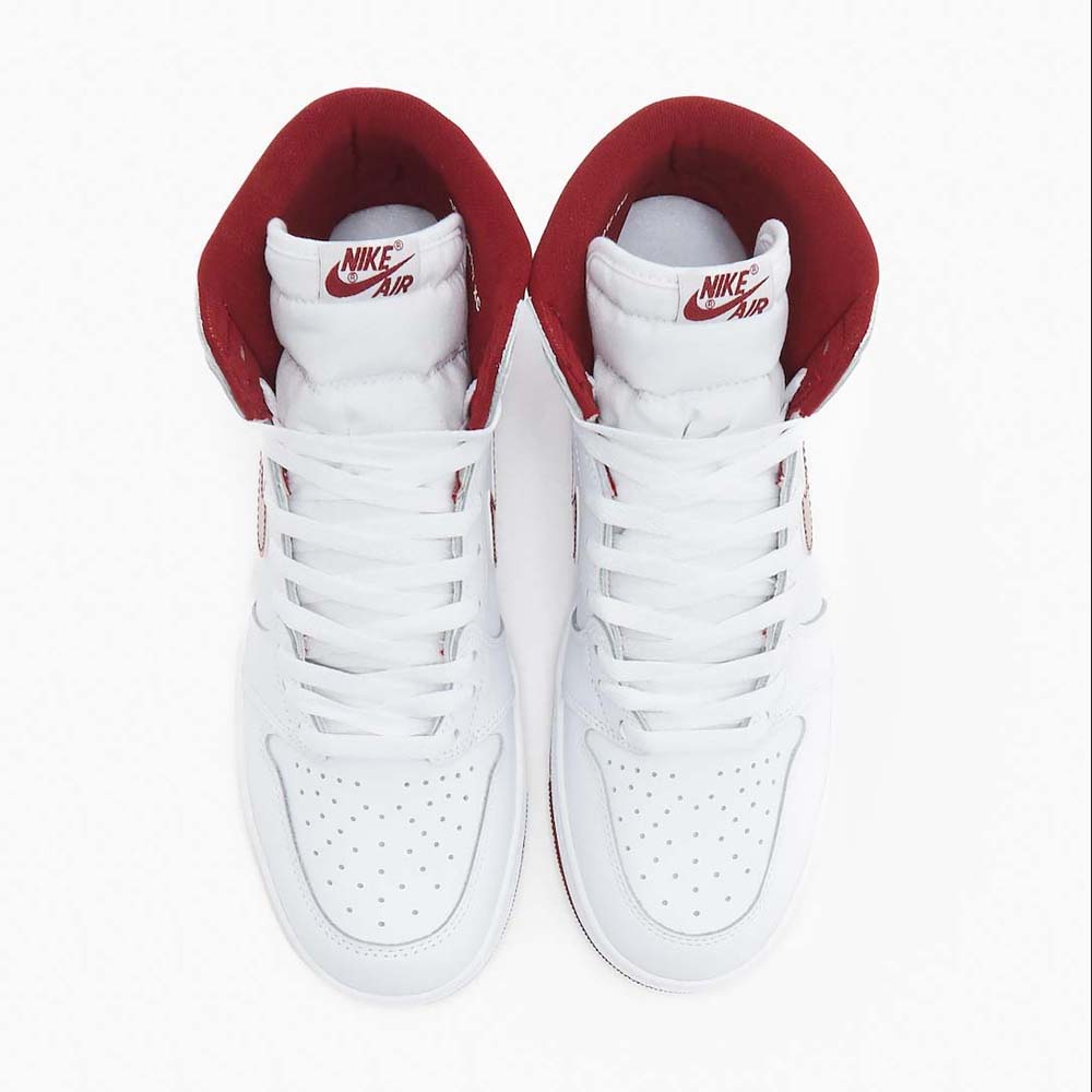 Air Jordan 1 Retro High '85 OG 'Metallic Burgundy'