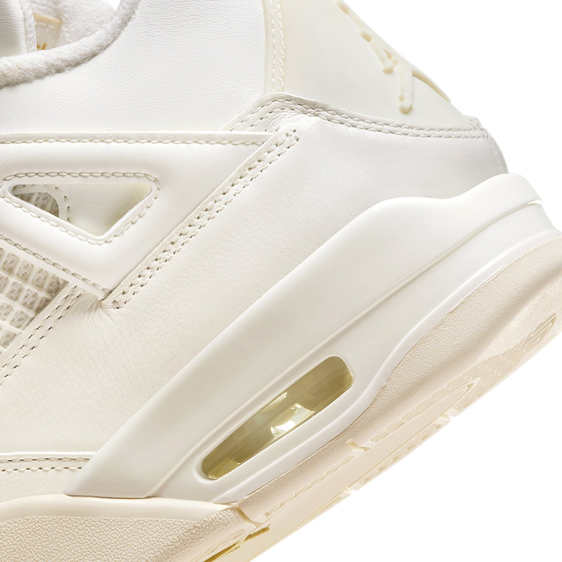 Air Jordan 4 Retro 'Metallic Gold'