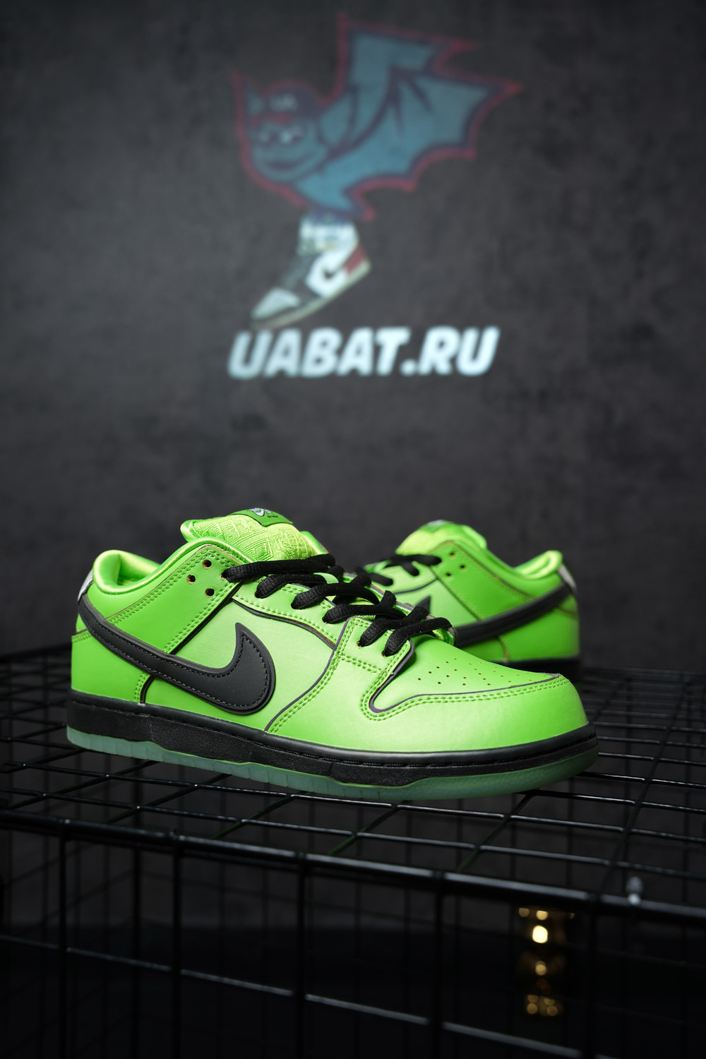 The Powerpuff Girls x Dunk Low Pro SB QS 'Buttercup'