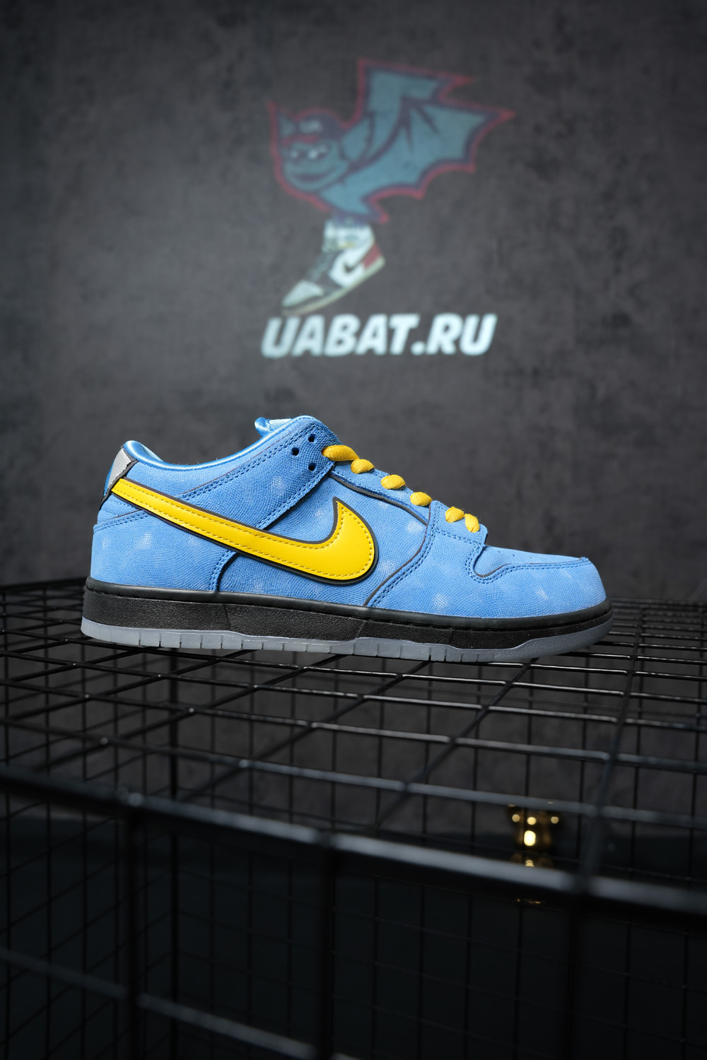 The Powerpuff Girls x Dunk Low Pro SB QS 'Bubbles'