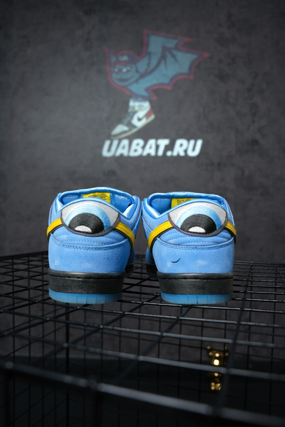The Powerpuff Girls x Dunk Low Pro SB QS 'Bubbles'