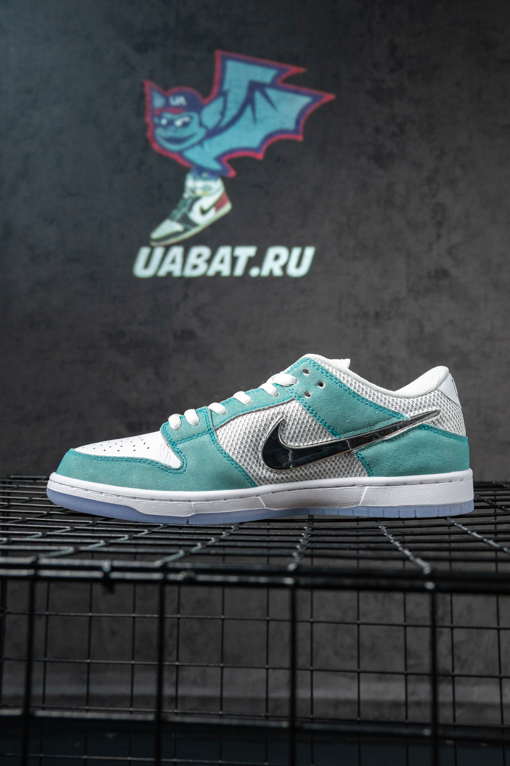 April Skateboards x Dunk Low SB 'Turbo Green'