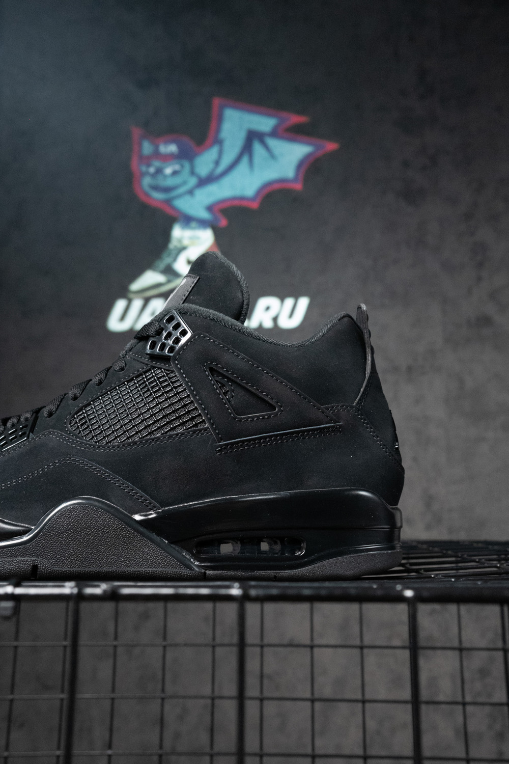 AIR JORDAN 4 RETRO 'BLACK CAT' 2020
