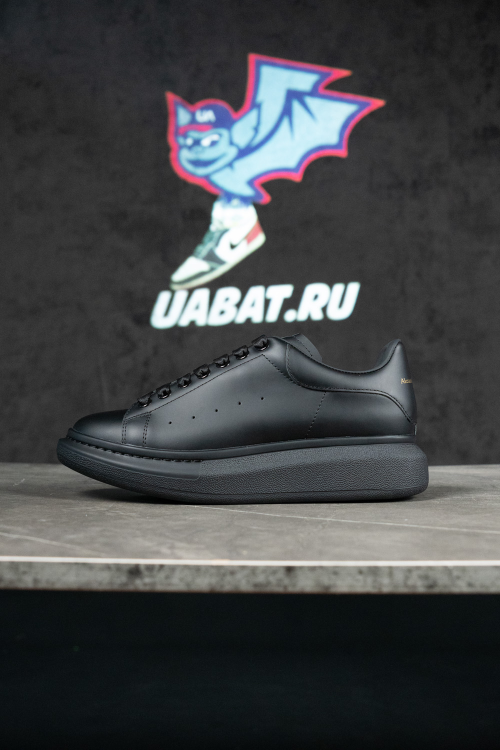 Alexander McQueen Oversized Sneaker 'All Black'