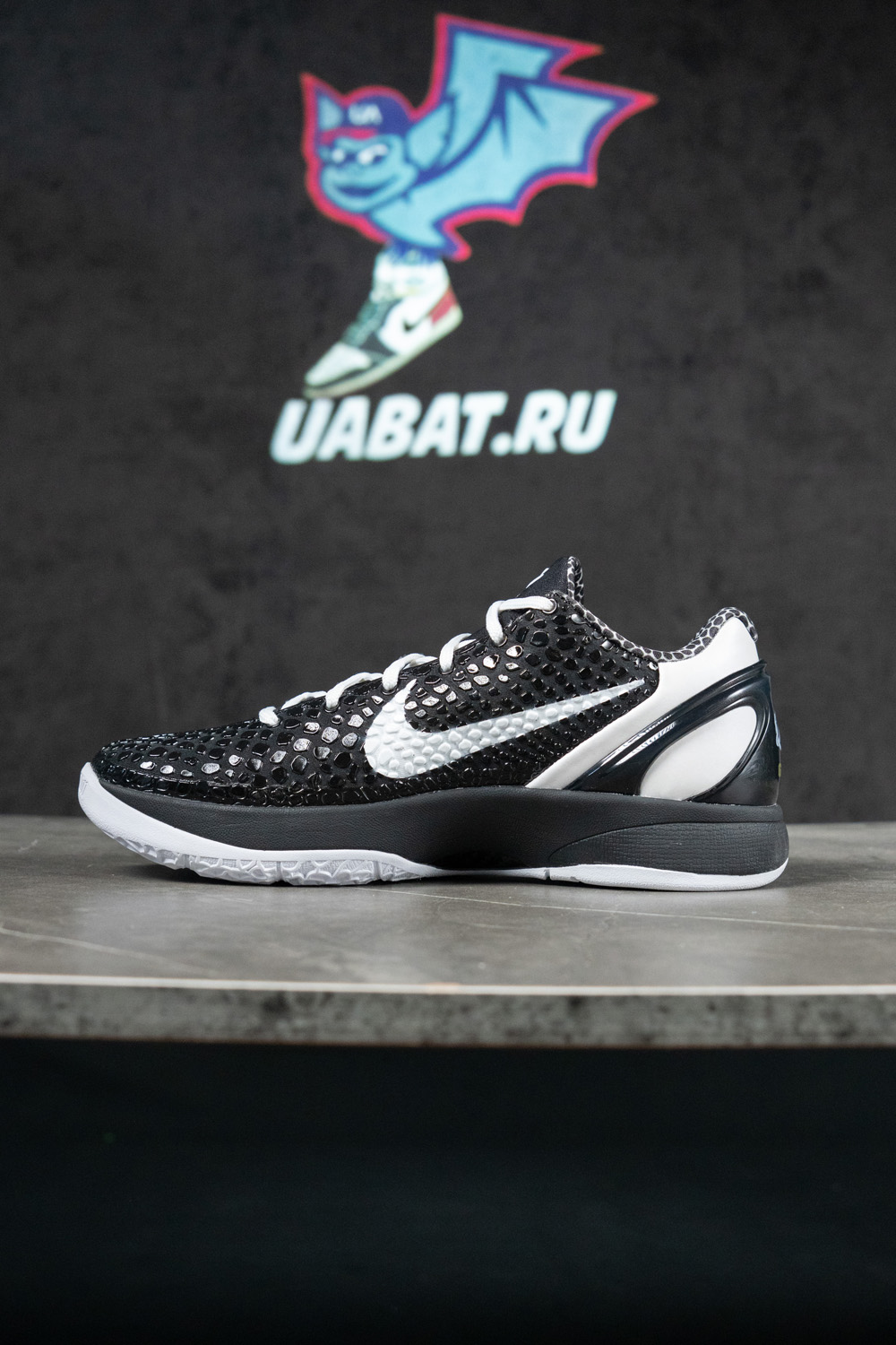 ZOOM KOBE 6 PROTRO 'MAMBACITA SWEET SIXTEEN'