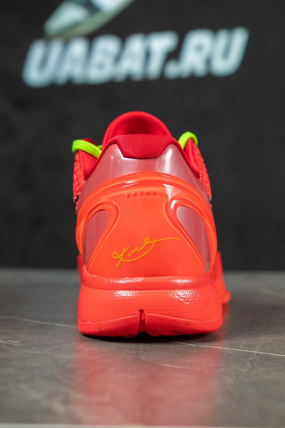 Zoom Kobe 6 Protro 'Reverse Grinch'