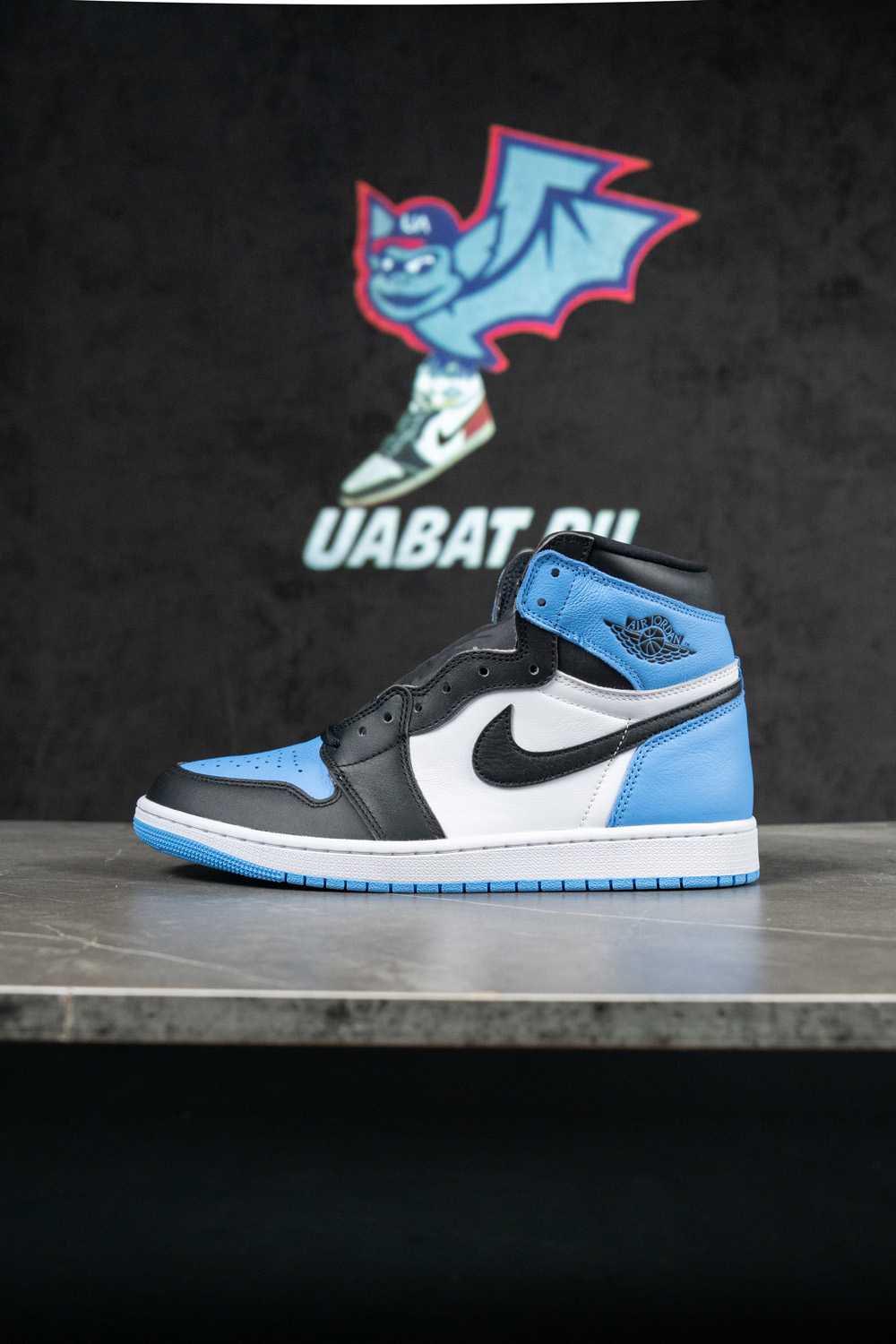 Air Jordan 1 Retro High OG 'UNC Toe'