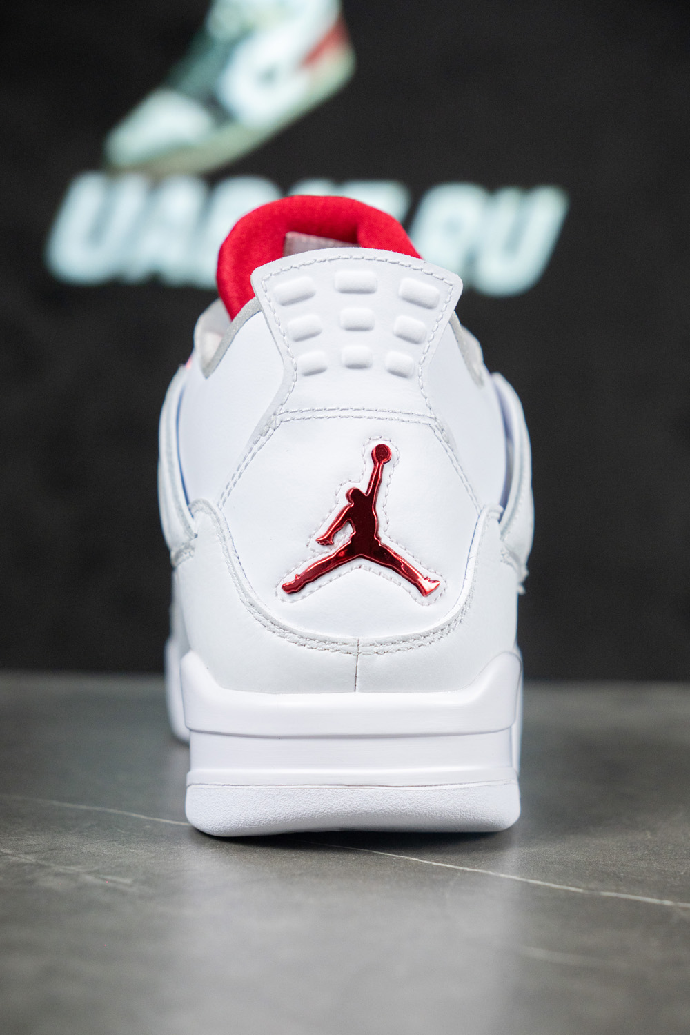 AIR JORDAN 4 RETRO 'RED METALLIC'