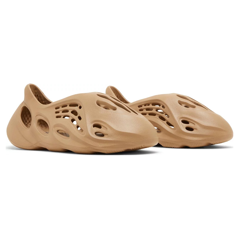 Yeezy Foam Runner 'Clay Taupe'