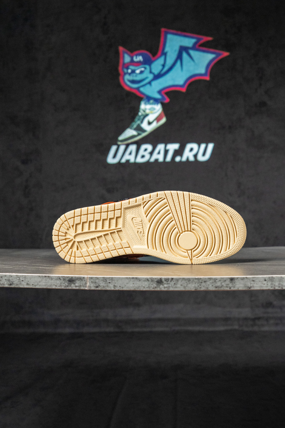 AIR JORDAN 1 RETRO HIGH OG 'SHATTERED BACKBOARD 3.0'