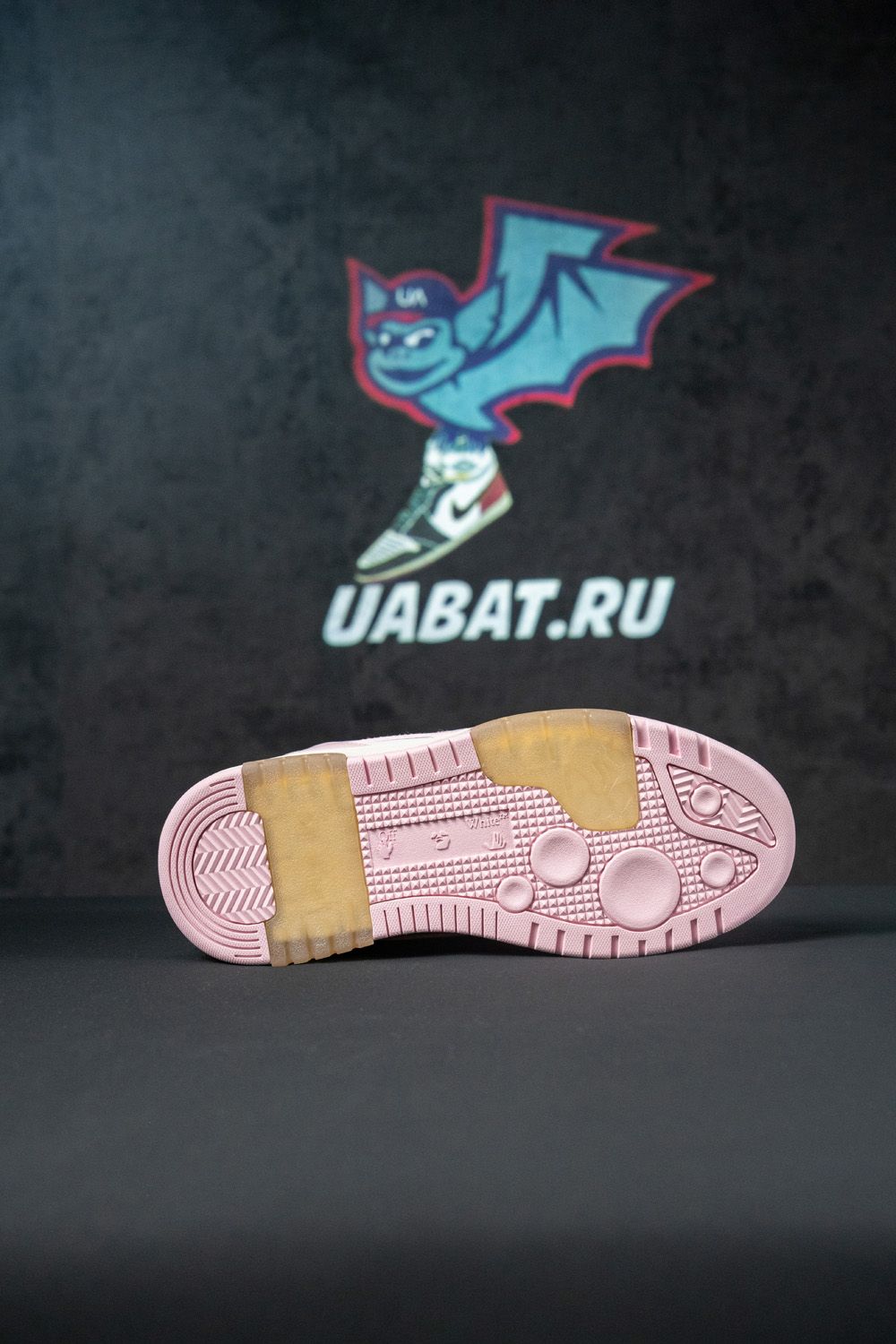 Off-White Out of Office 'Pink White'