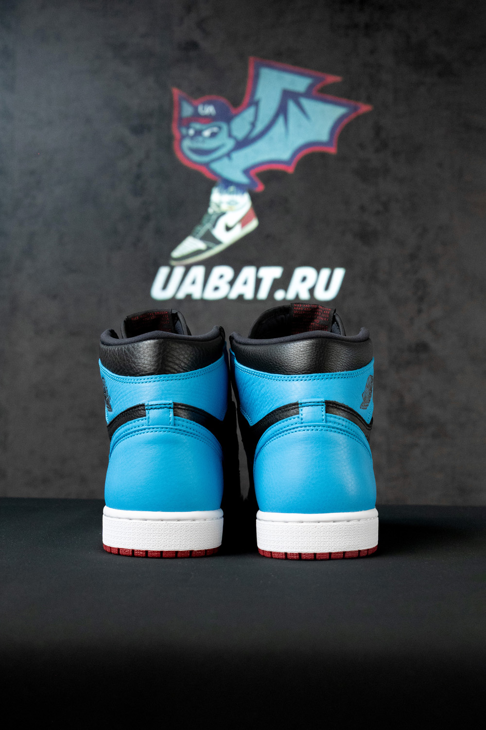 AIR JORDAN 1 HIGH OG 'UNC TO CHICAGO'