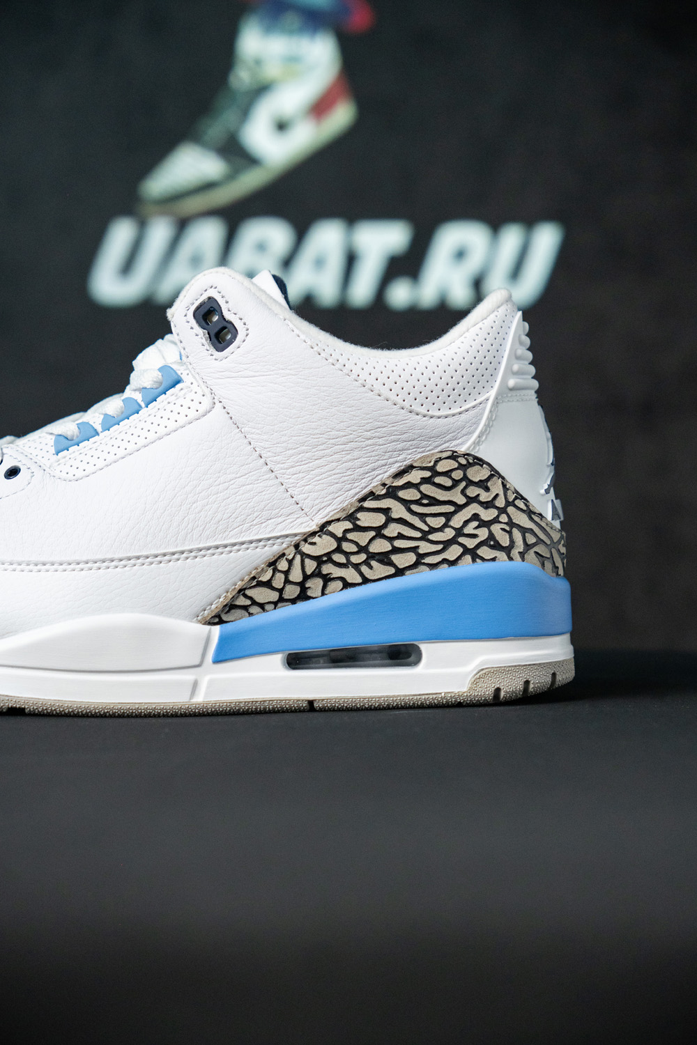 AIR JORDAN 3 RETRO 'UNC'