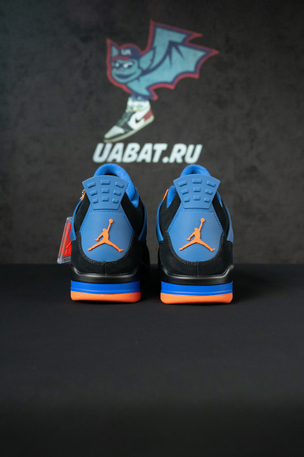 Air Jordan 4 Retro 'Cavs'