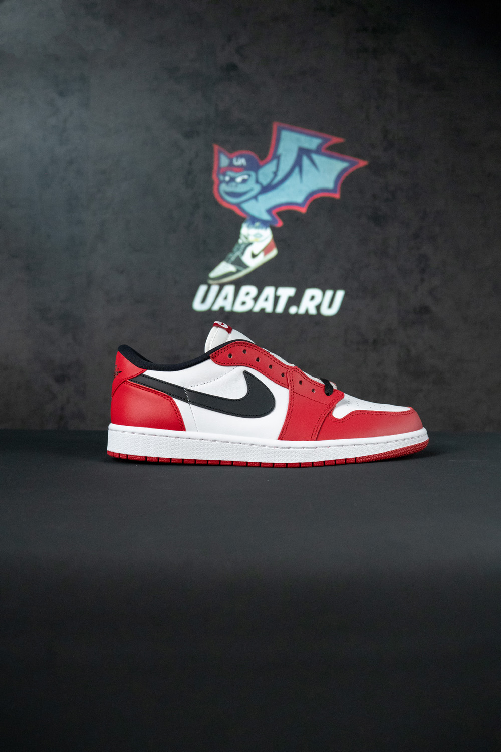 Air Jordan 1 Retro Low OG 'Chicago'