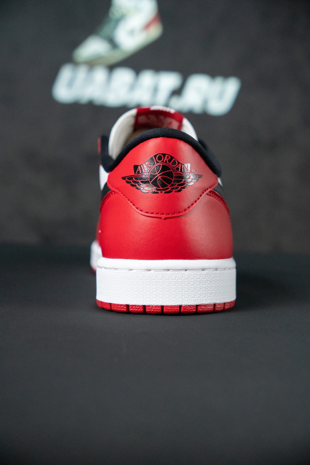 Air Jordan 1 Retro Low OG 'Chicago'