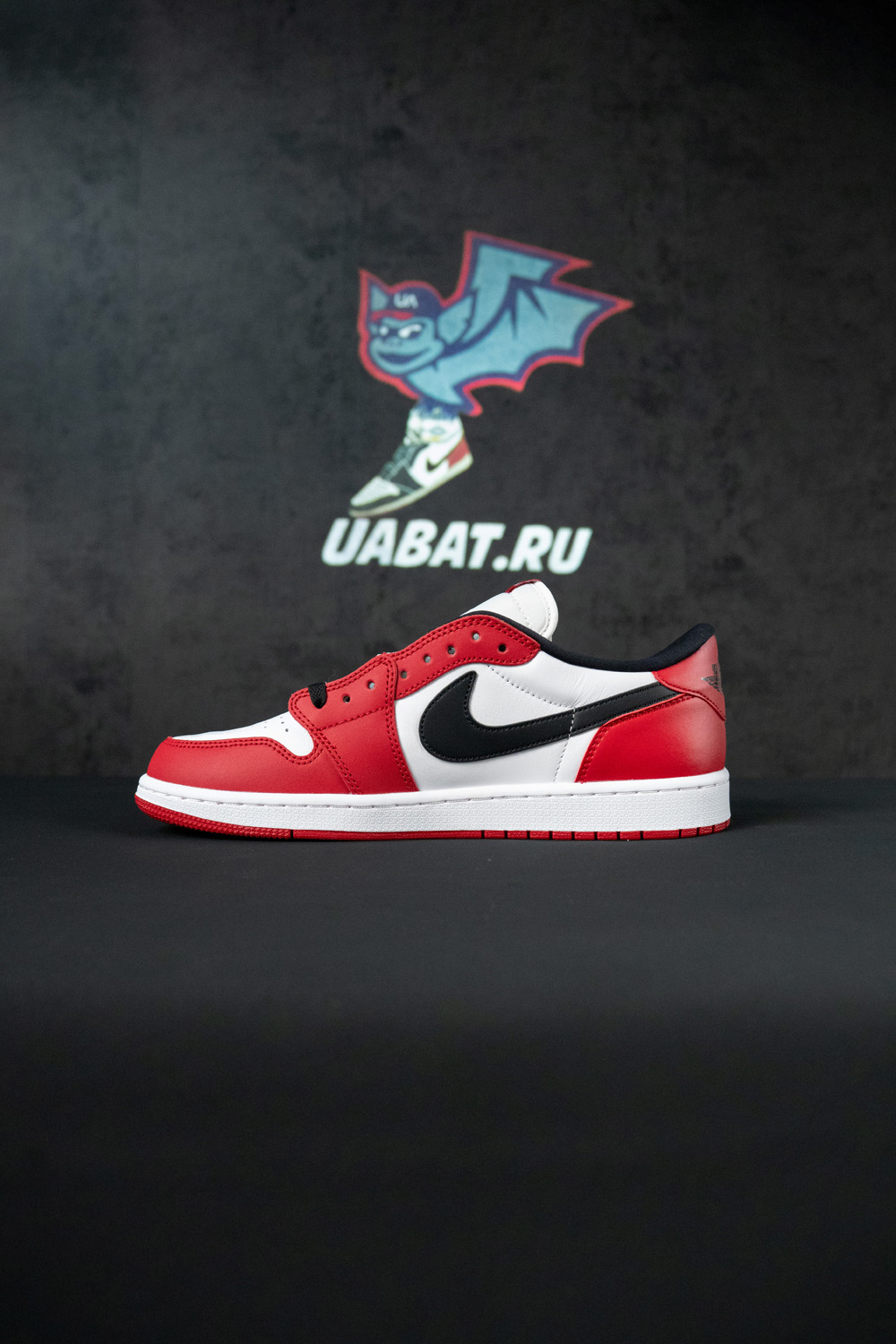 Air Jordan 1 Retro Low OG 'Chicago'