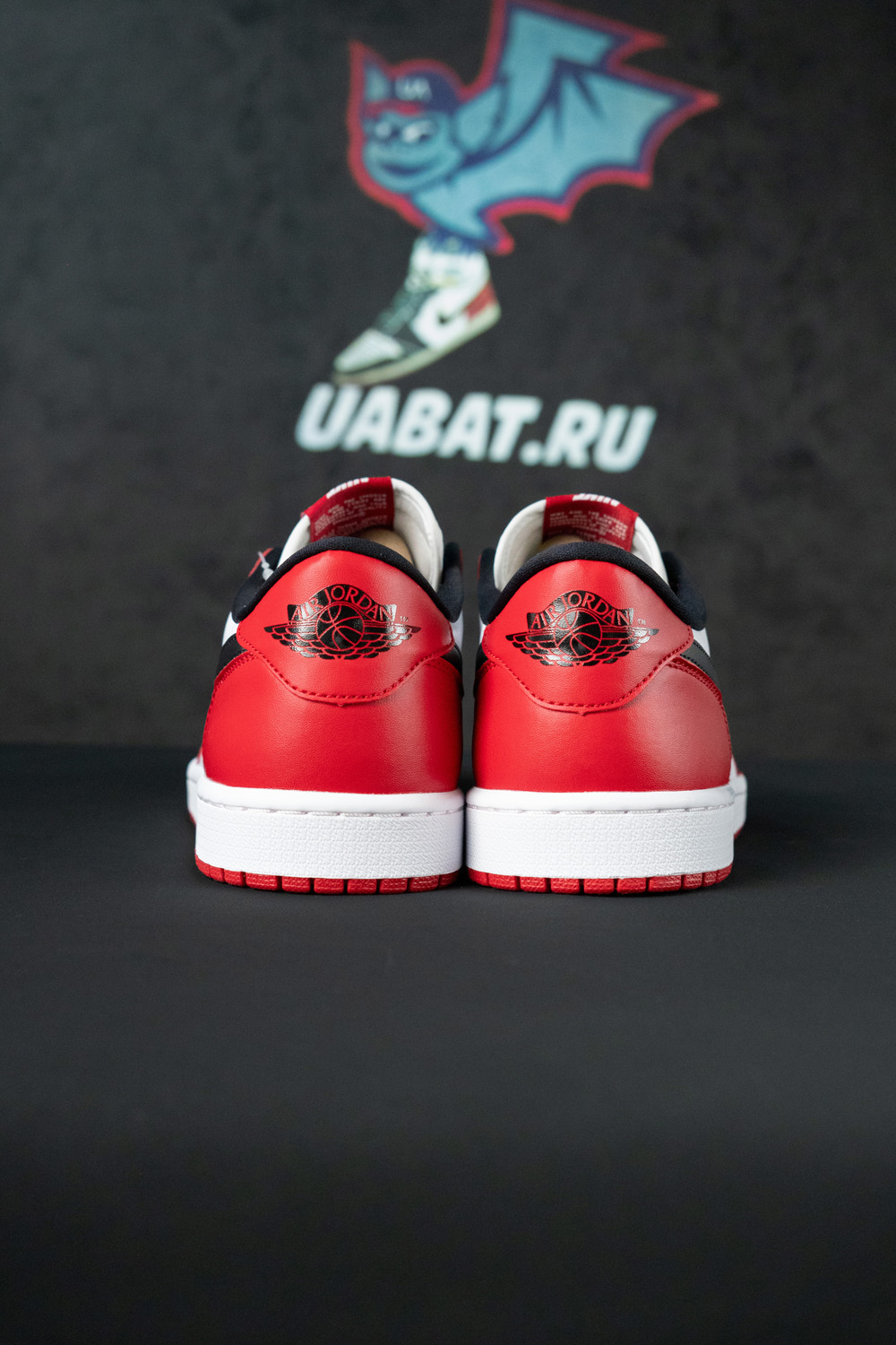 Air Jordan 1 Retro Low OG 'Chicago'