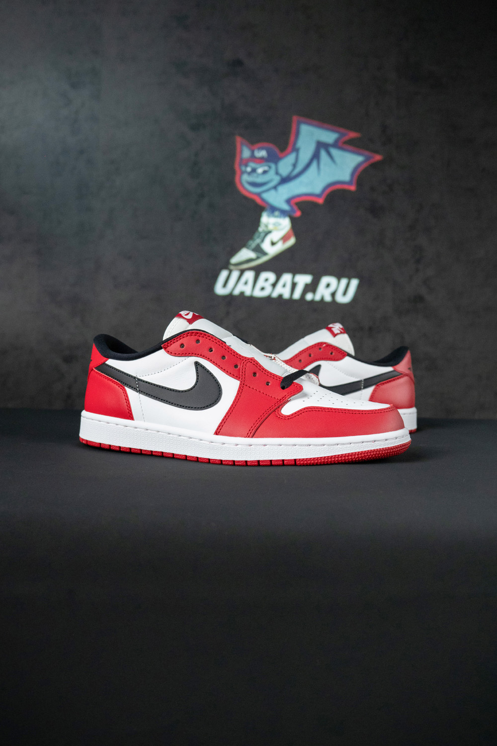 Air Jordan 1 Retro Low OG 'Chicago'