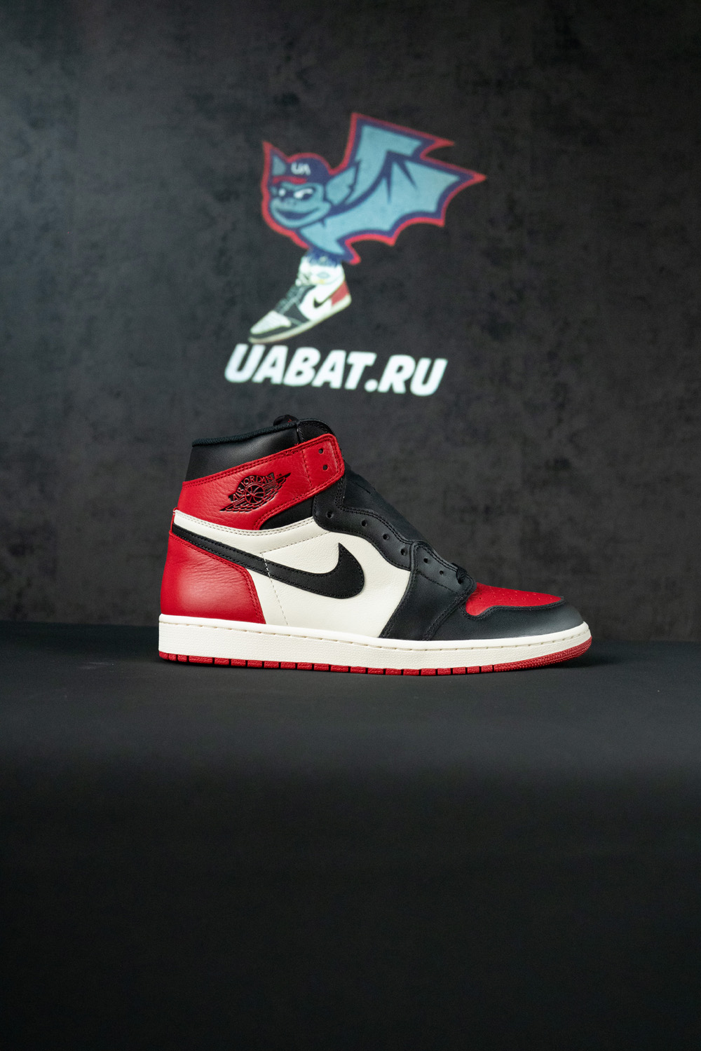 AIR JORDAN 1 RETRO HIGH OG "BRED TOE"