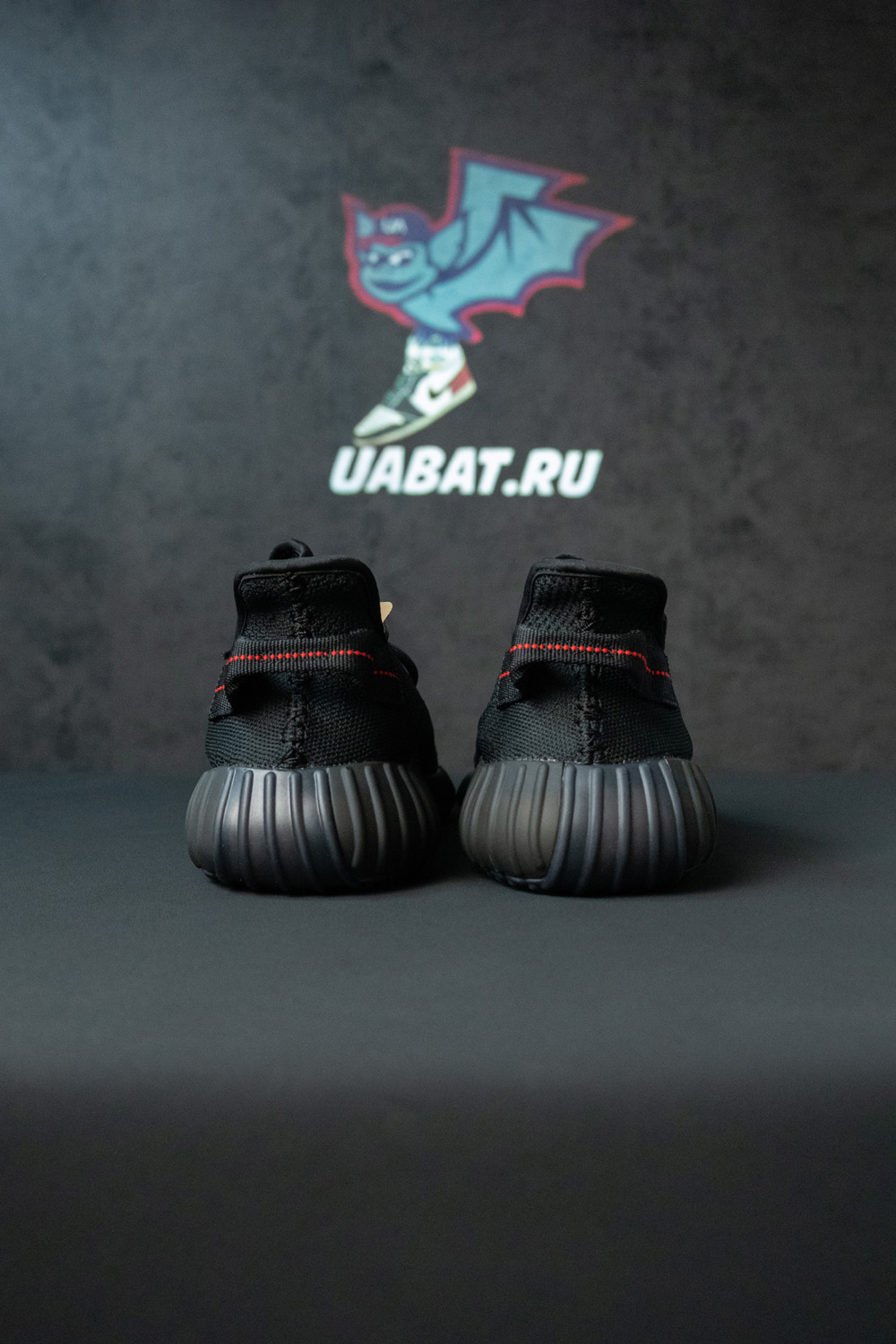 YEEZY BOOST 350 V2 'BRED'